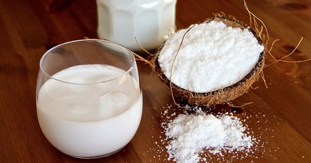 beneficios de la leche de coco